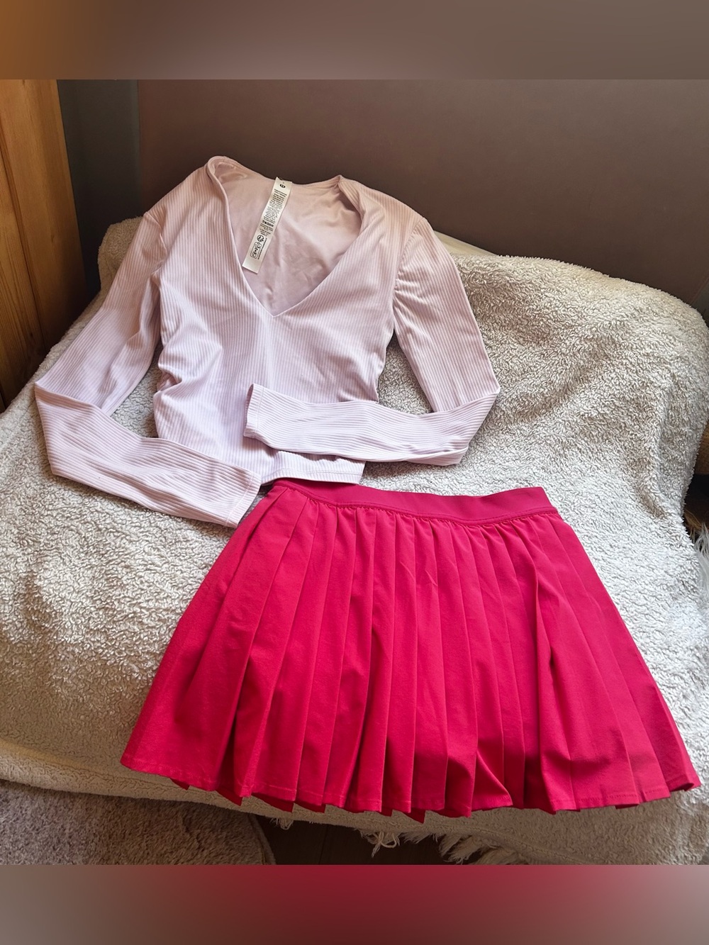SET Lululemon Skirt and top